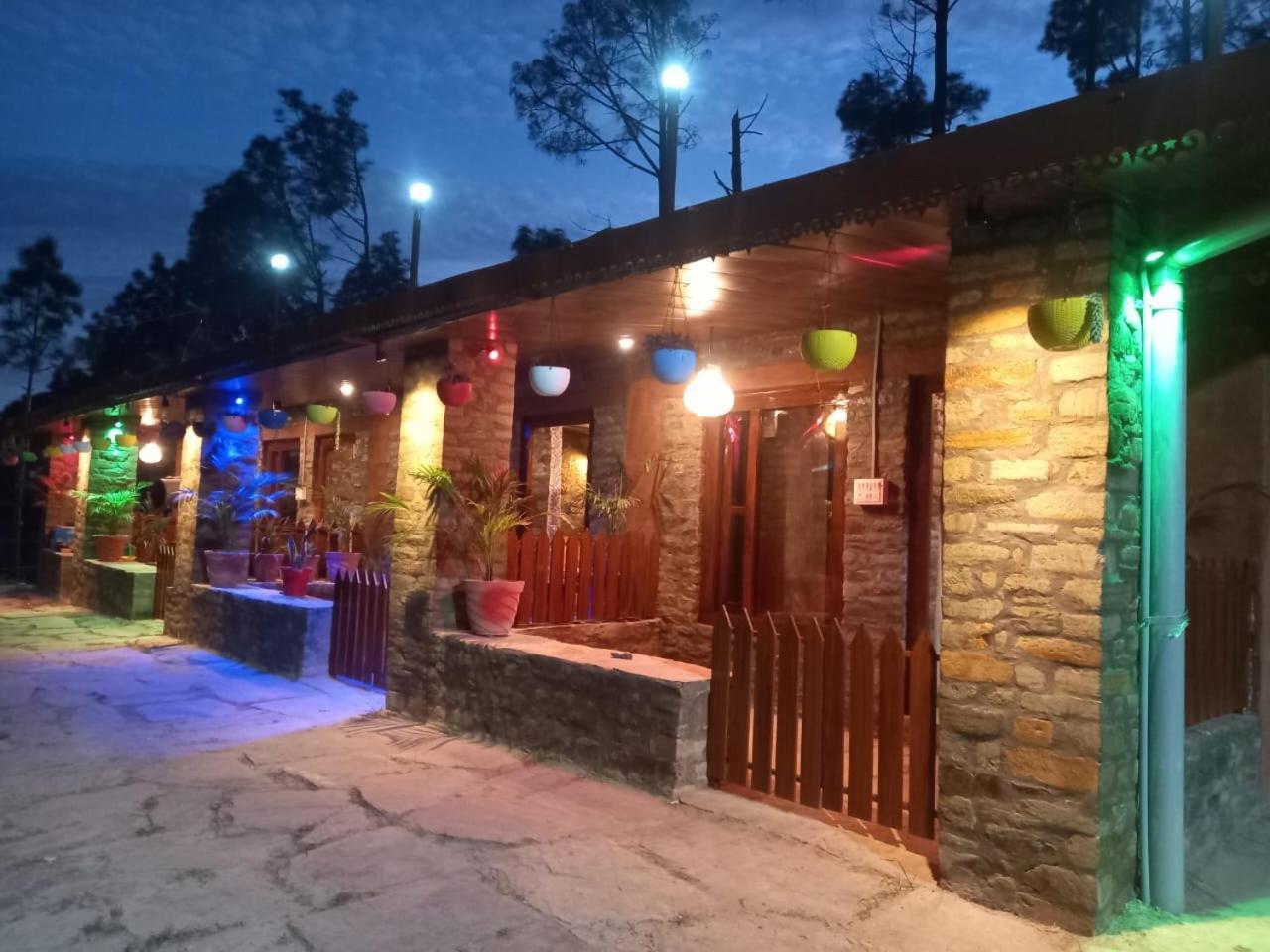 Nature Villaas Basa Homestay Pauri Экстерьер фото