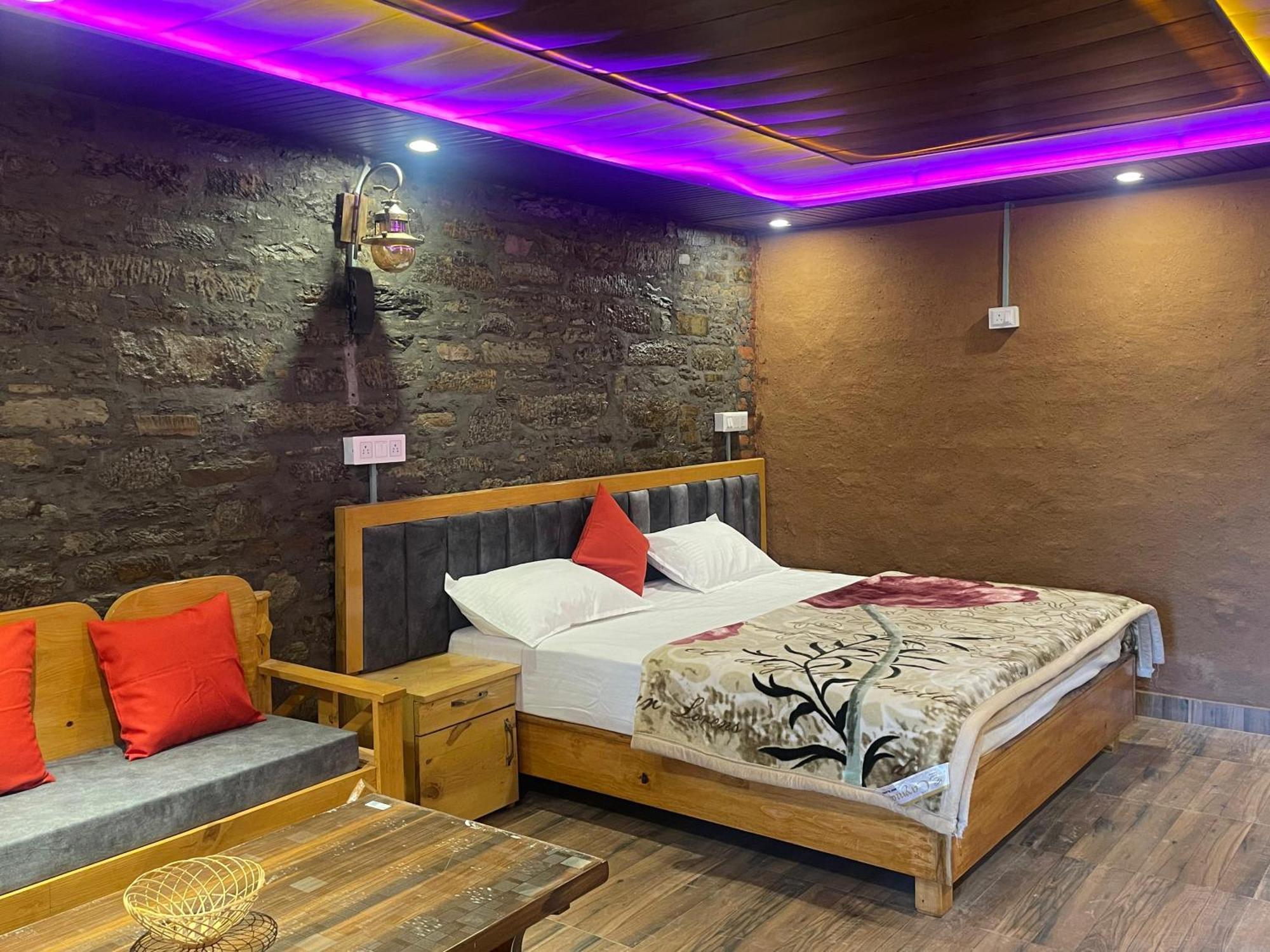 Nature Villaas Basa Homestay Pauri Экстерьер фото