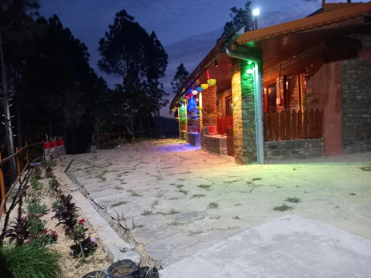 Nature Villaas Basa Homestay Pauri Экстерьер фото