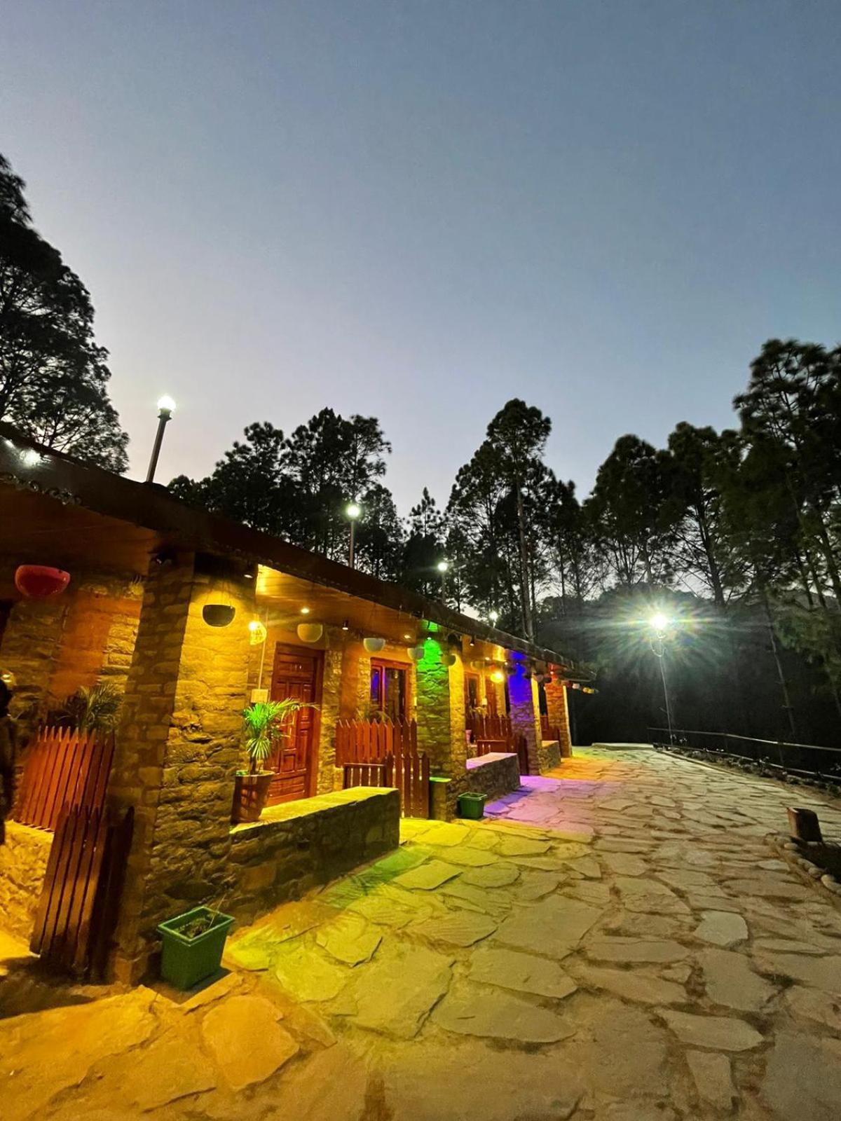 Nature Villaas Basa Homestay Pauri Экстерьер фото